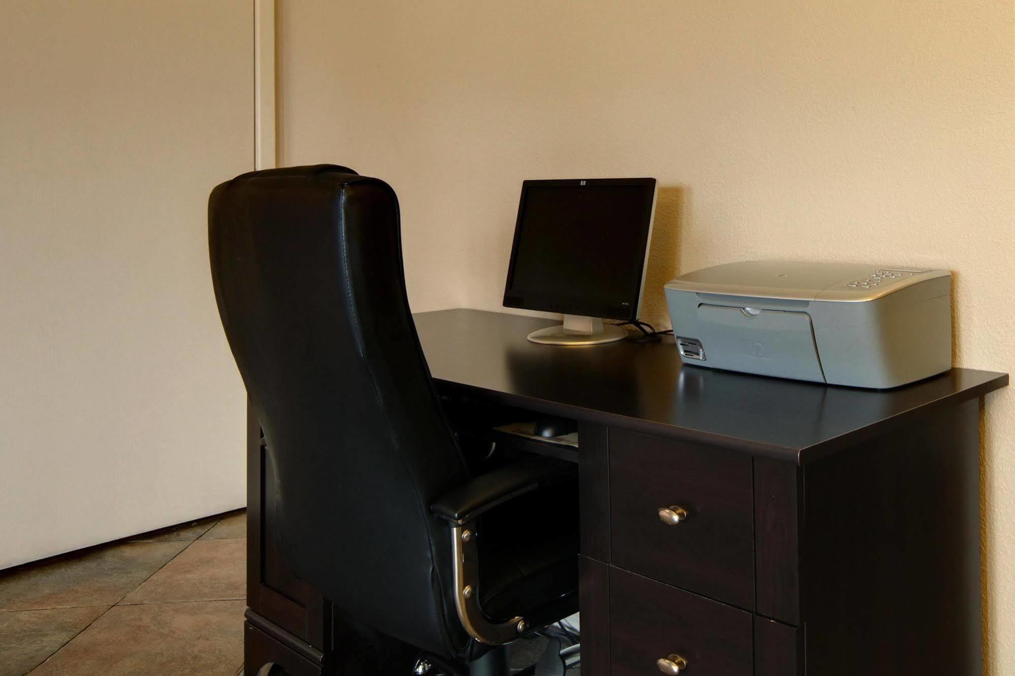 Americas Best Value Inn And Suites Desoto Eksteriør billede