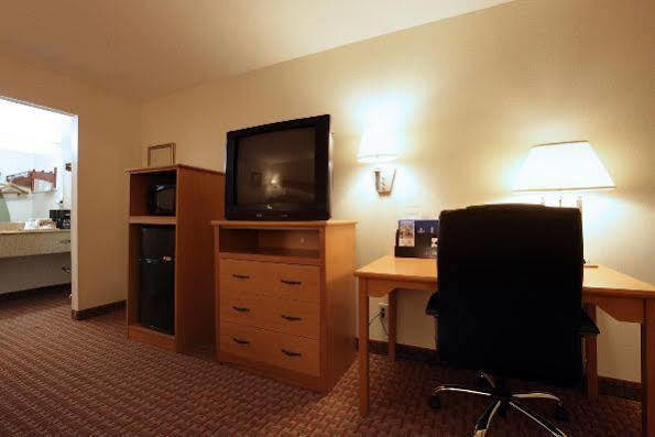 Americas Best Value Inn And Suites Desoto Eksteriør billede