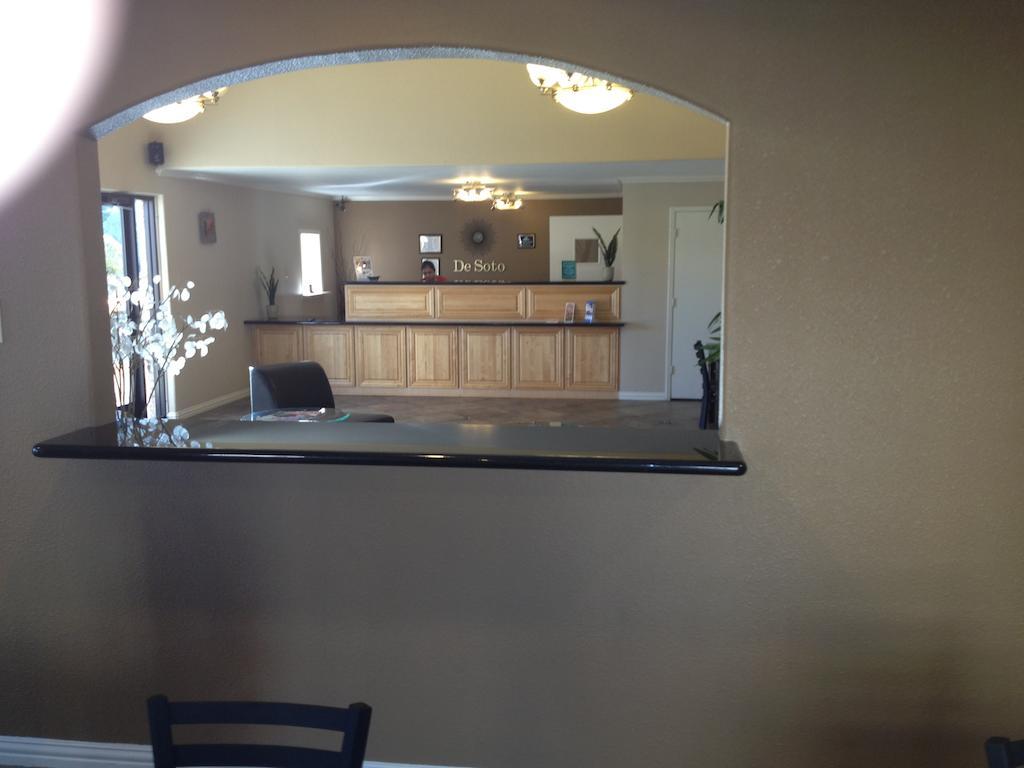 Americas Best Value Inn And Suites Desoto Eksteriør billede